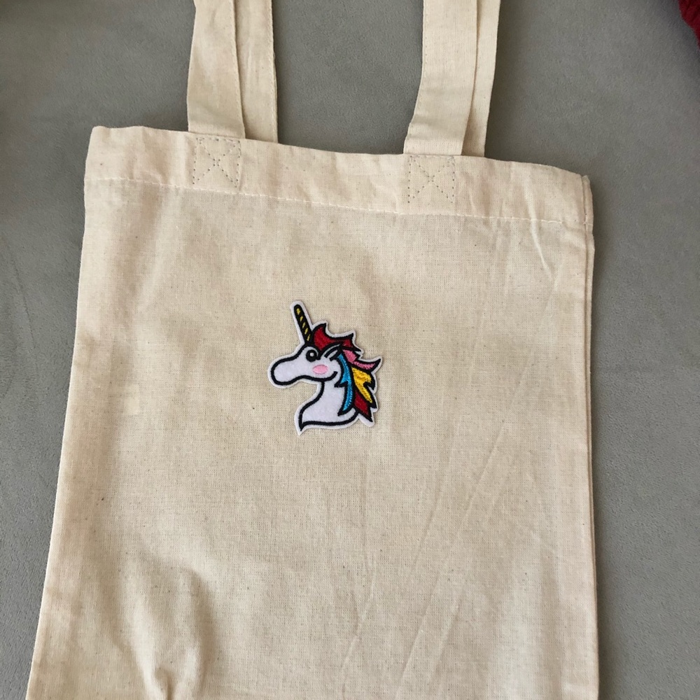 Totes - Picture 4 of 6